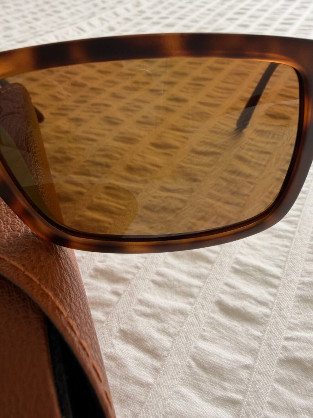 New! Ray-Ban Polarized Rectangle Sporty Sunglasses in tortoiseshell brown - Picture 8 of 16